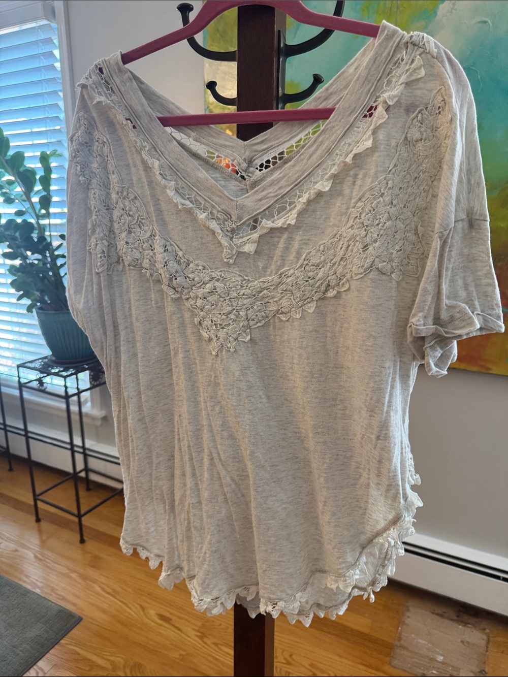 Oli & Hali Lace-Trim Short Sleeve Top in Light Gray